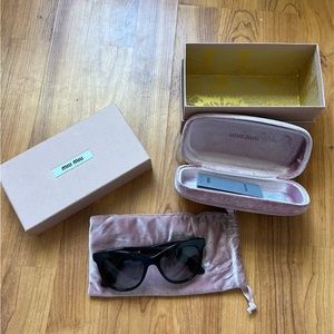 MIU MIU Sunglasses